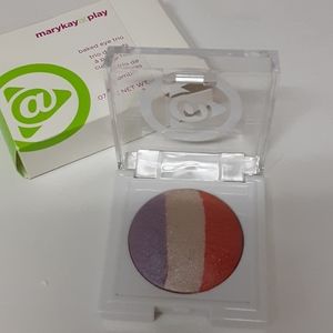 Mary Kay at play baked eye shadow Trio. Sunset Beach